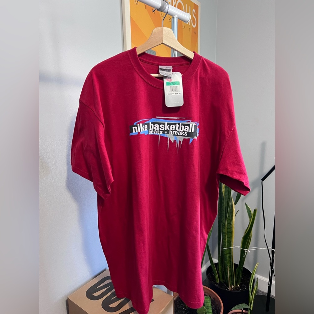 Vintage 2003 Nike Basketball “Beats + Breaks” TShirt, Mens XL, NEW w/ Nike Tag